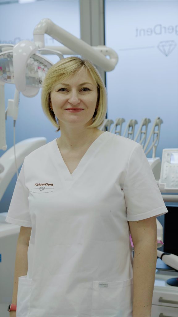 Uliana Sarakhman stomatolog Fibigerdent